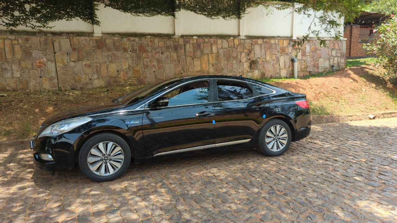 SEDAN/Toyota Premio